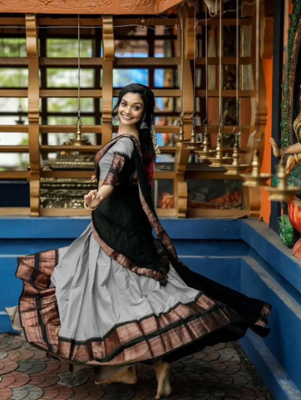 Solid Semi Stitched Lehenga Choli (White)