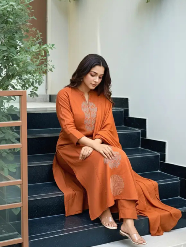 Women Viscose Rayon Kurta Pant Dupatta Set