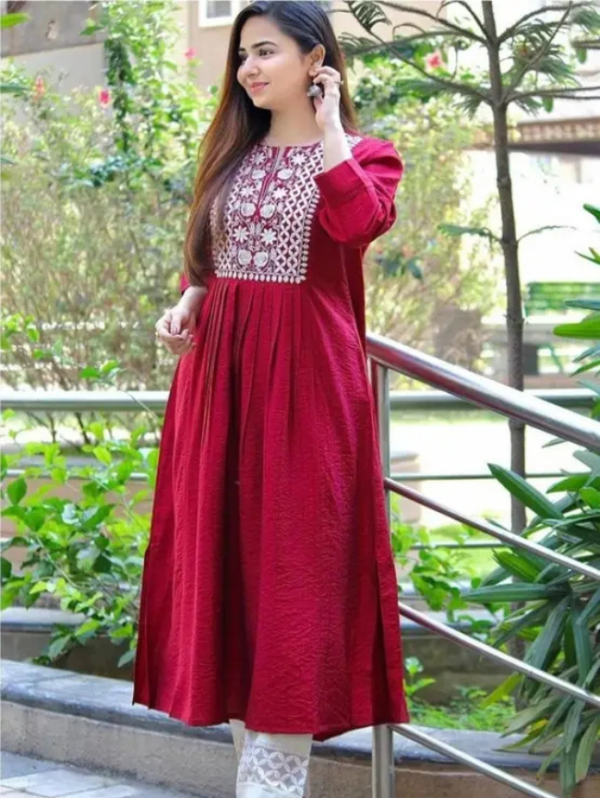 Women Viscose Rayon Kurta Pant Set